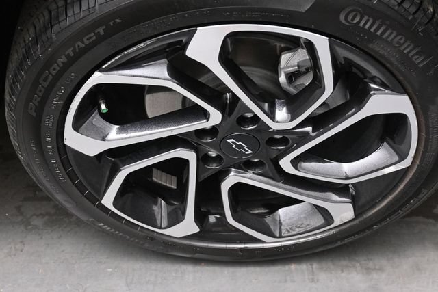 Used 2025 Chevrolet Trax RS FWD image 34