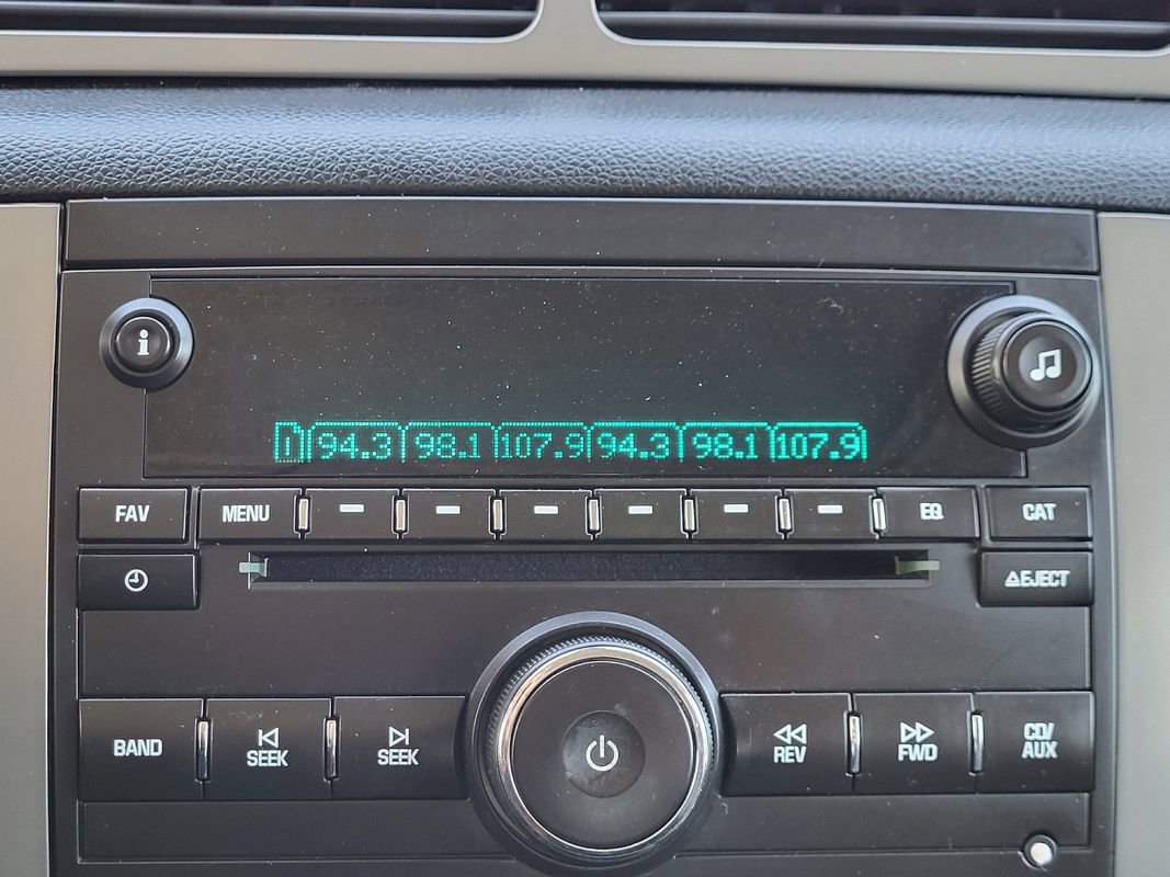 Used 2012 Chevrolet Avalanche LT w/ Suspension Package, Off-Road image 19