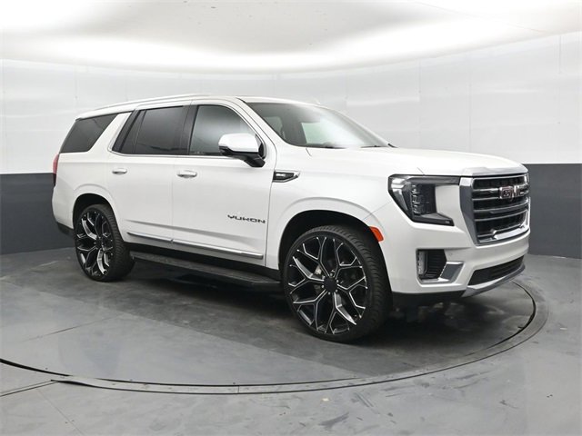 Used 2022 GMC Yukon SLT w/ SLT Luxury Package