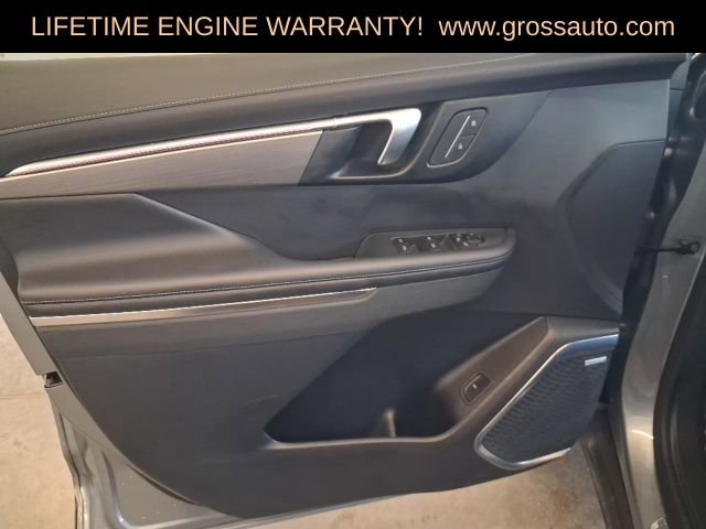 Used 2025 Buick Enclave Preferred image 19