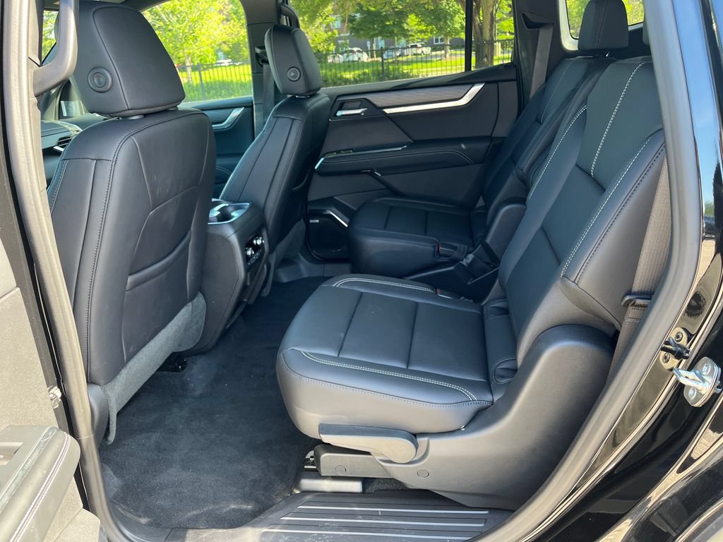 New 2026 GMC Acadia Elevation w/ Elevation Premium Package AWD/4WD image 29