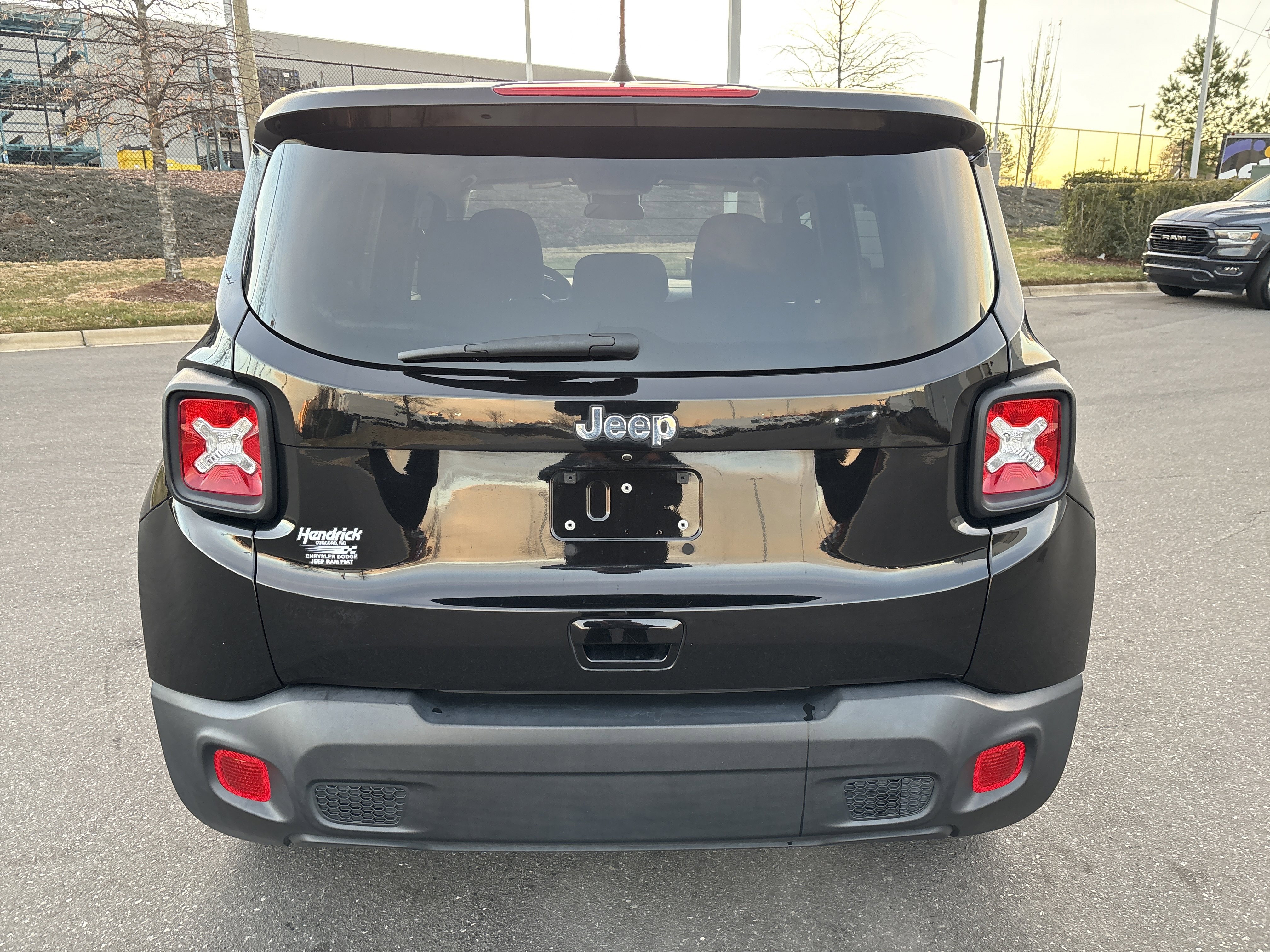 Used 2021 Jeep Renegade Sport image 8