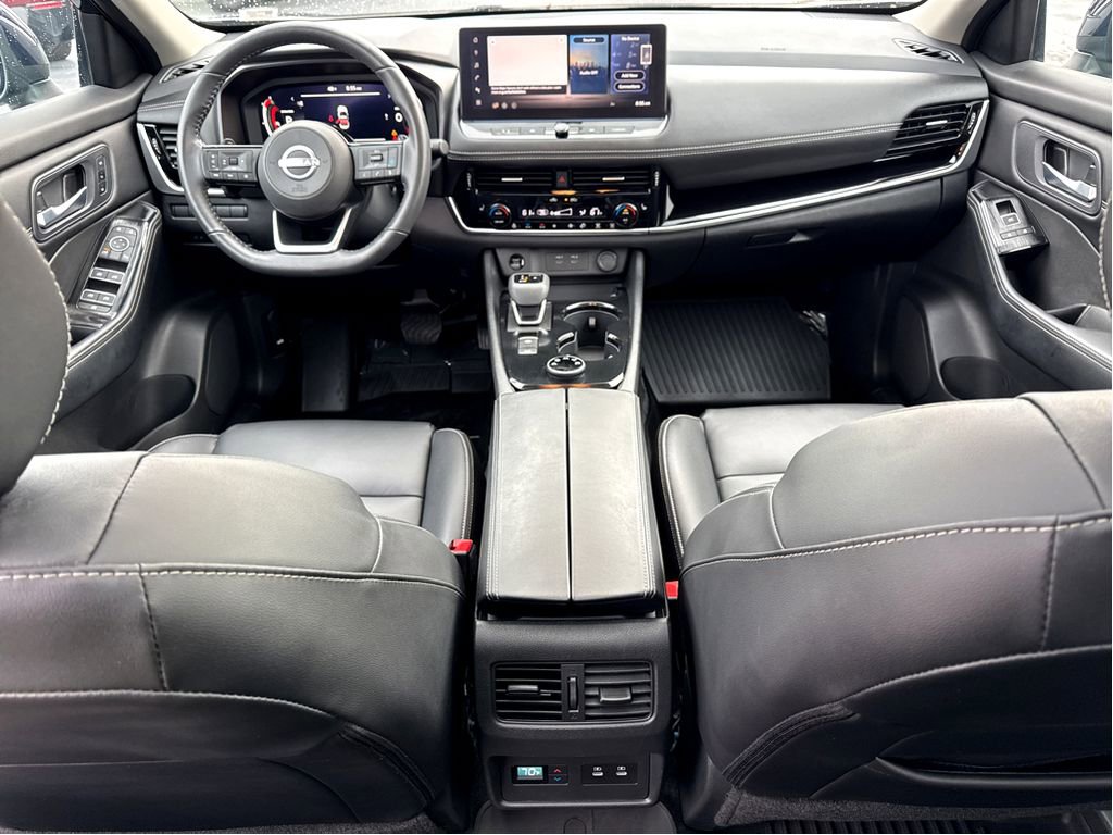 Used 2024 Nissan Rogue SL w/ SL Premium Package image 13