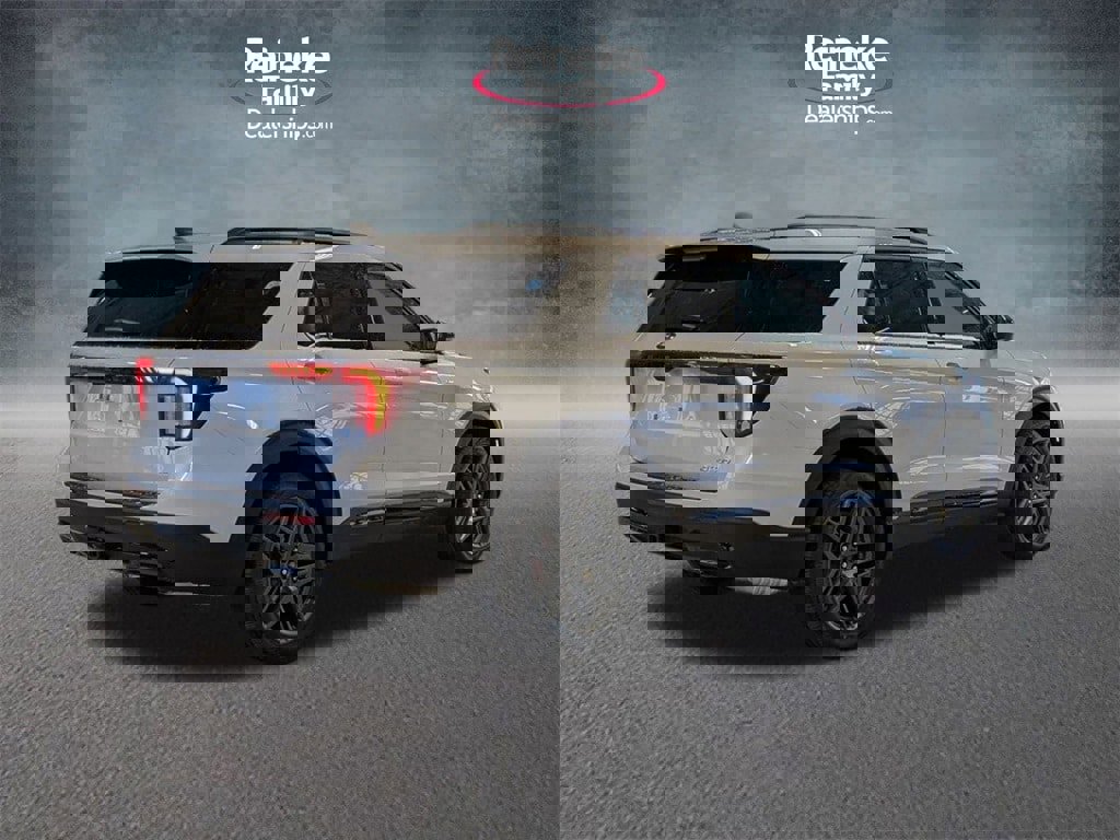 New 2026 Ford Explorer ST-Line w/ ST-Line Street Pack image 5