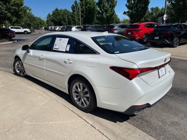 Used 2021 Toyota Avalon XLE AWD/4WD image 4