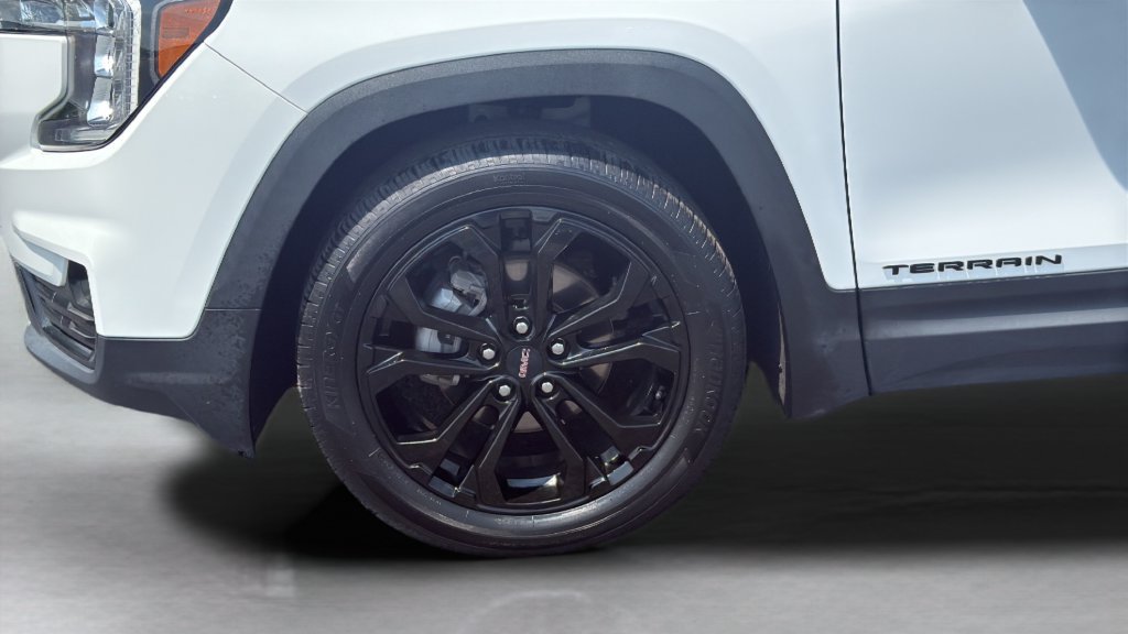 Used 2022 GMC Terrain SLT w/ Elevation Edition FWD image 21