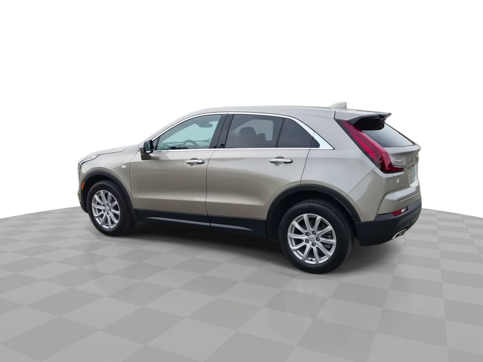 Certified 2023 Cadillac XT4 Luxury w/ Cold Weather Package FWD image 6