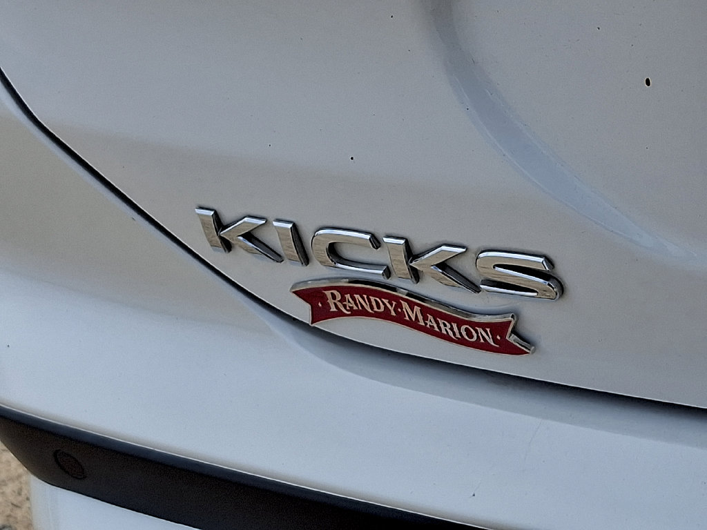 Used 2023 Nissan Kicks SV w/ Interior Electronics Package FWD image 30