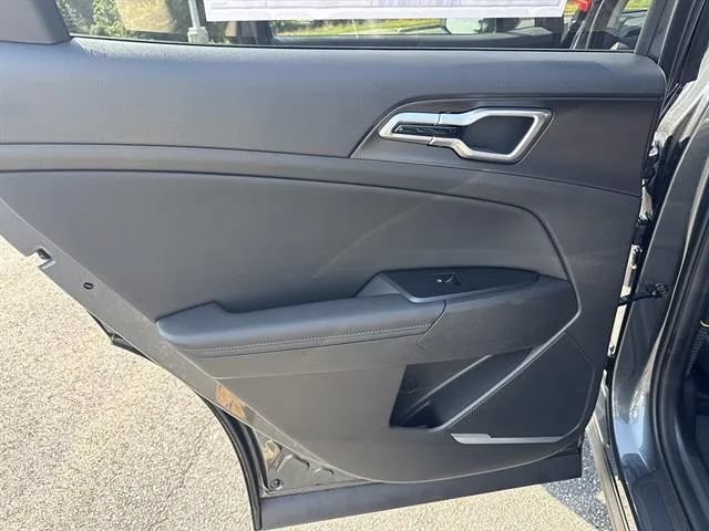 New 2026 Kia Sportage EX AWD/4WD image 13