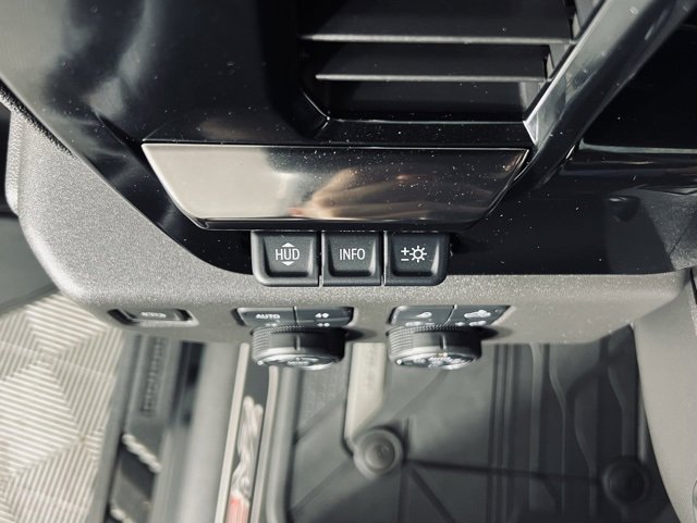 Used 2023 Chevrolet Silverado 1500 ZR2 w/ Technology Package image 26