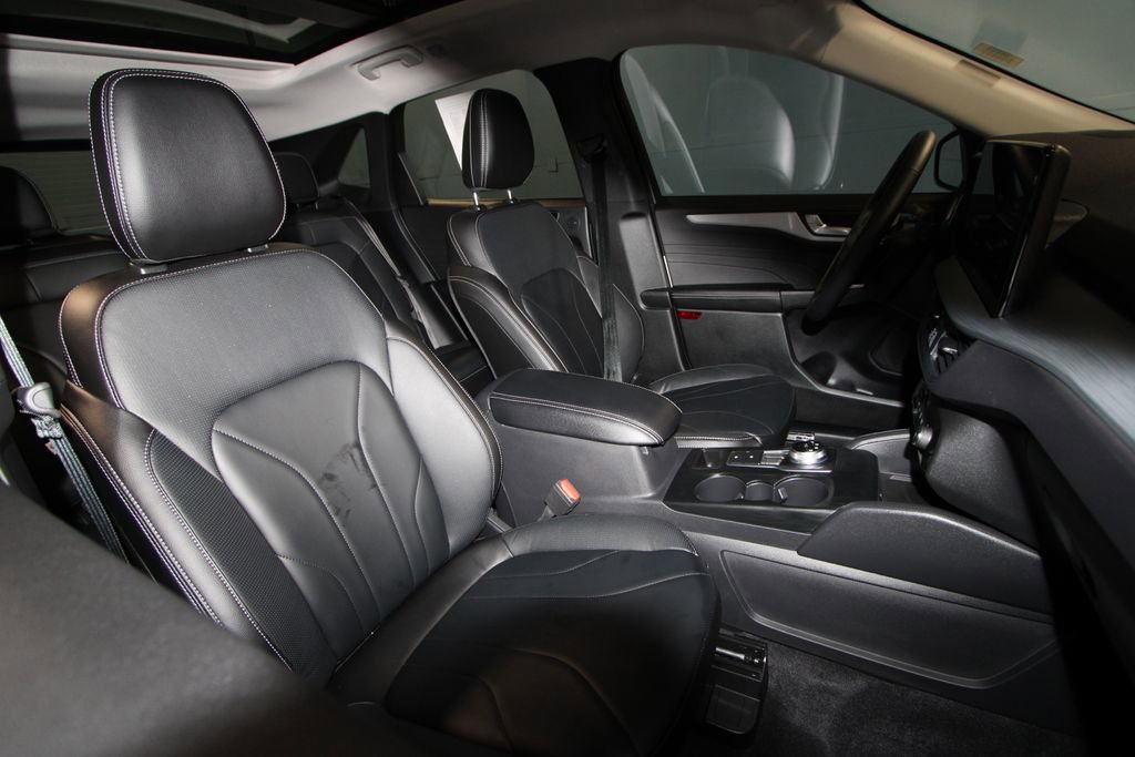 Used 2026 Ford Escape SE w/ PHEV Premium Package FWD image 24