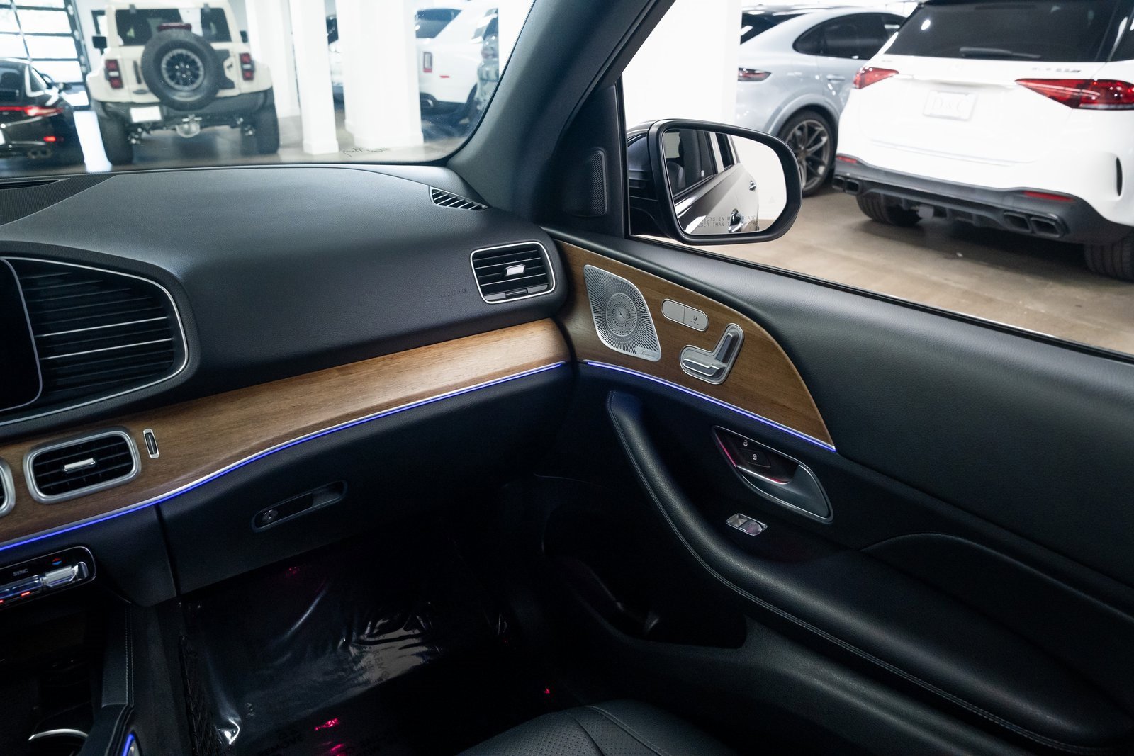 Used 2021 Mercedes-Benz GLE 350 4MATIC image 11