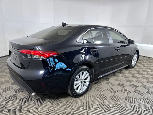 Used 2026 Toyota Corolla XLE image 3