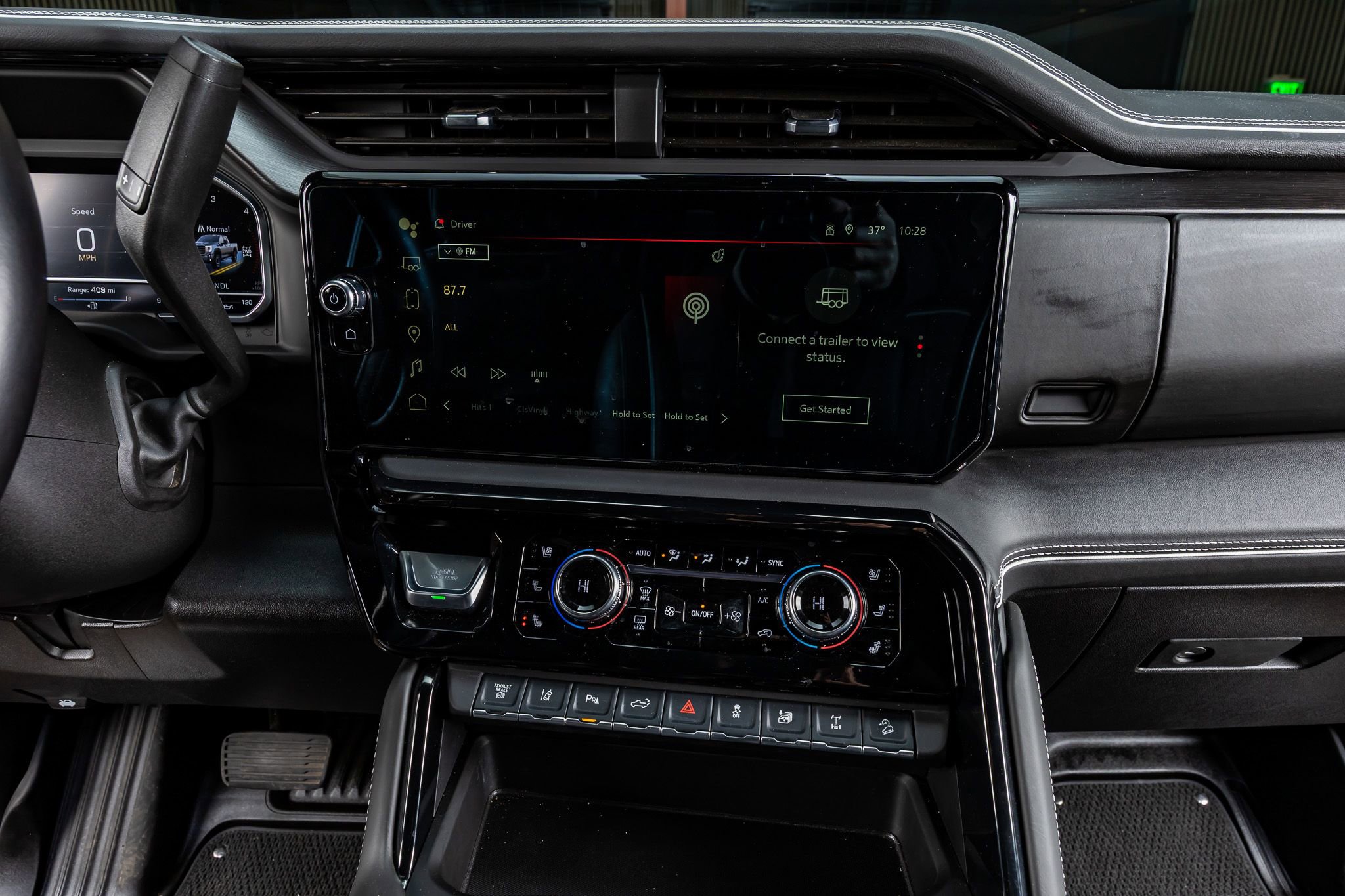 Used 2025 GMC Sierra 2500 AT4X image 24