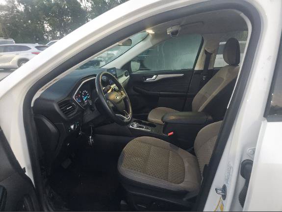 Used 2021 Ford Escape SE w/ SE Sport Appearance Package FWD image 2