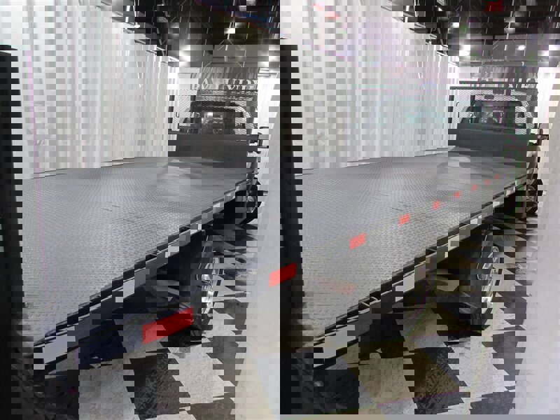 Used 2016 Ford F550 2WD Regular Cab Super Duty image 20