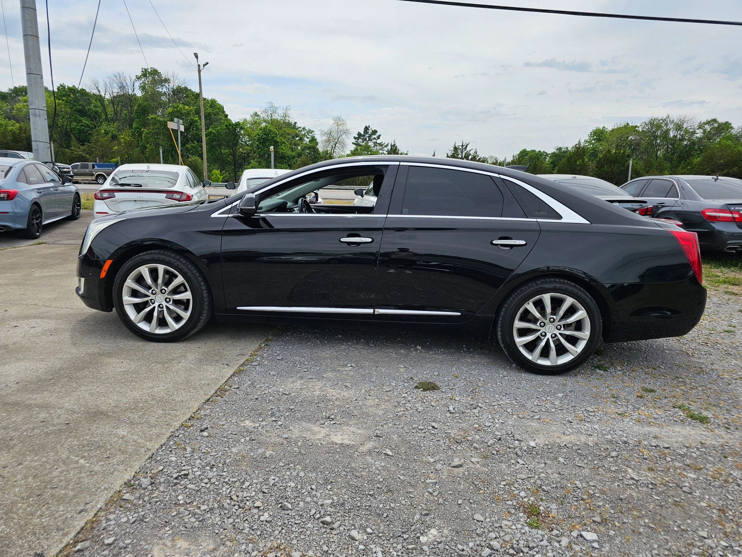 Used 2017 Cadillac XTS Luxury FWD image 13