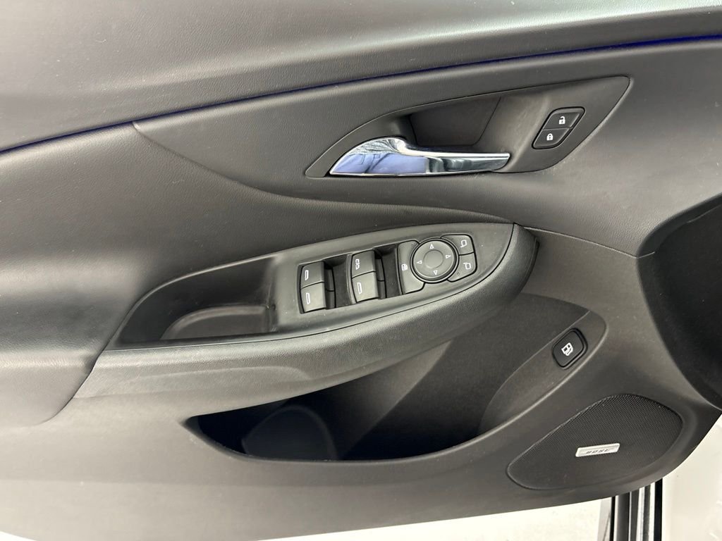 Used 2018 Chevrolet Volt Premier w/ Driver Confidence Package FWD image 26