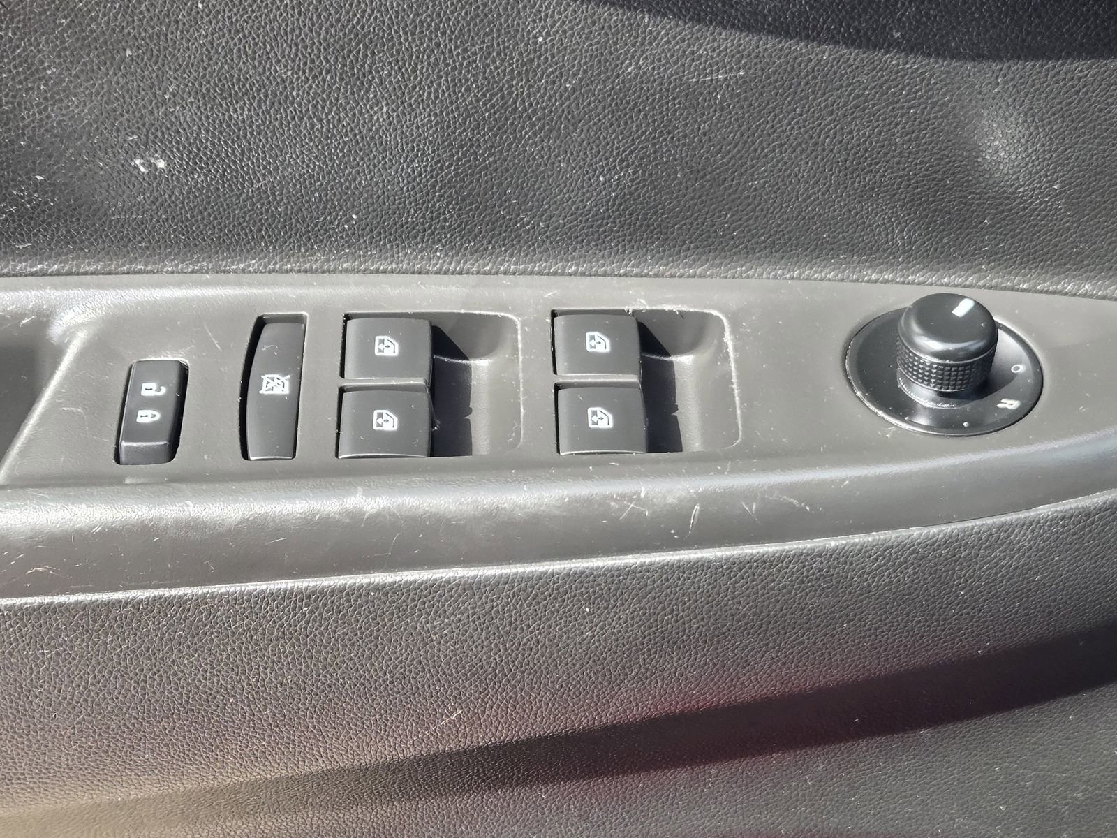 Used 2020 Chevrolet Spark LT image 24