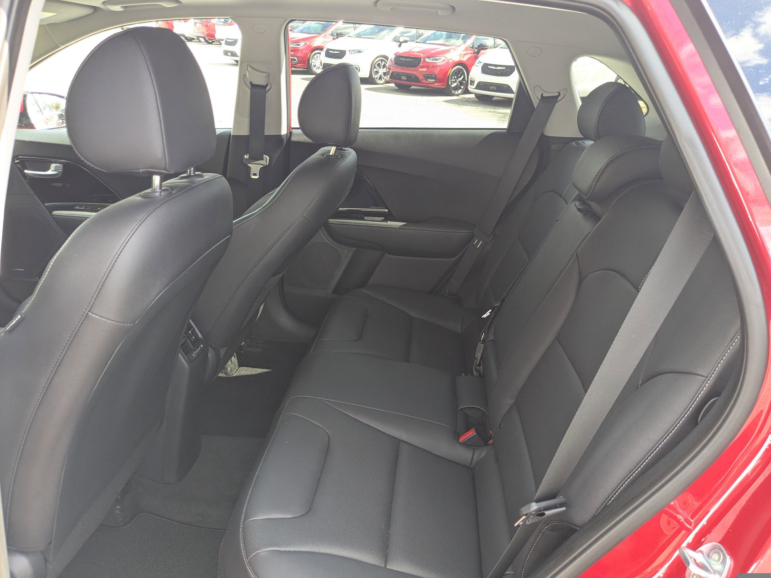 Used 2022 Kia Niro EX Premium image 13