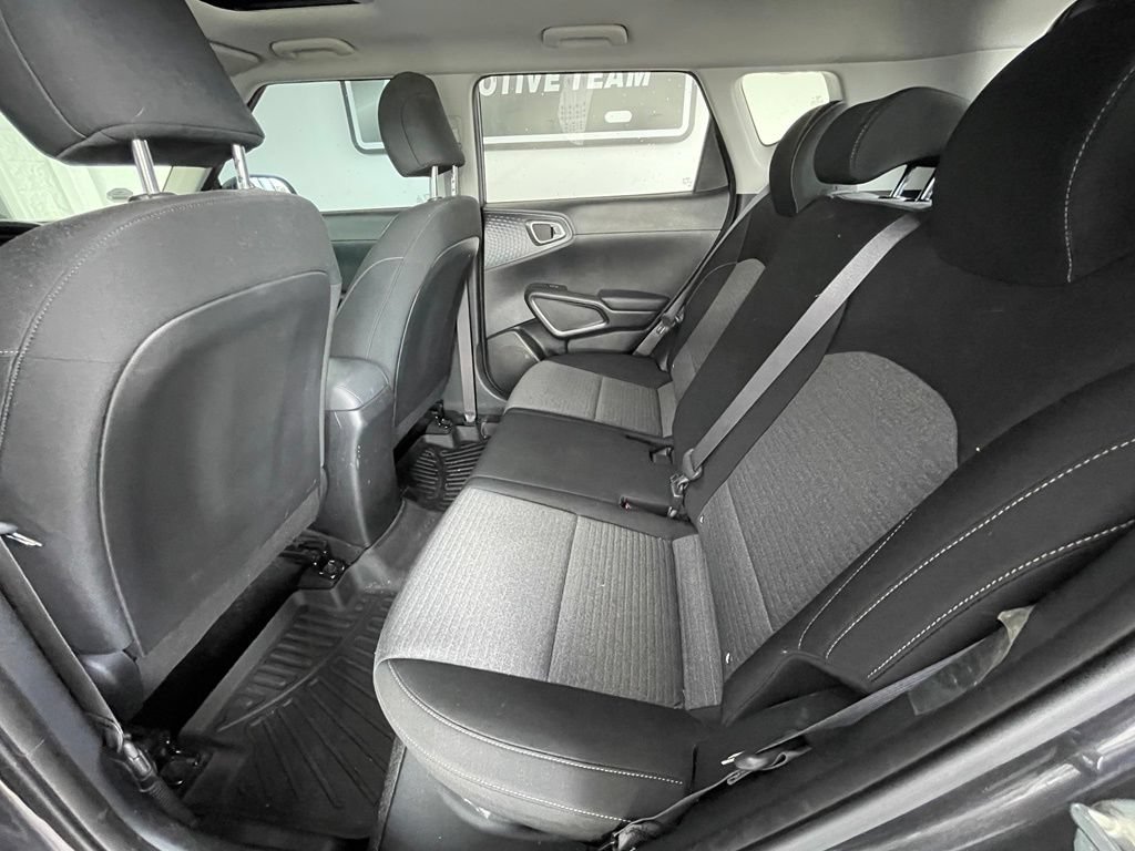 Used 2021 Kia Soul GT-Line FWD image 20