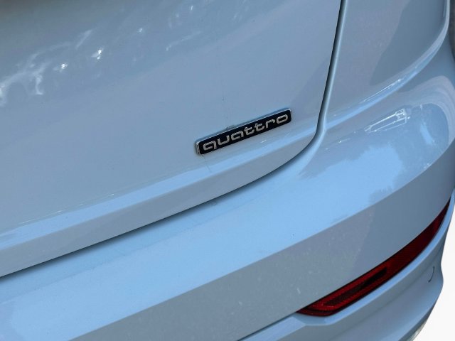Used 2023 Audi Q8 Premium AWD/4WD image 11