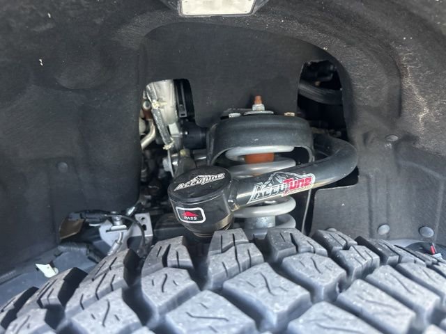 Used 2022 Ford Bronco Wildtrak image 3