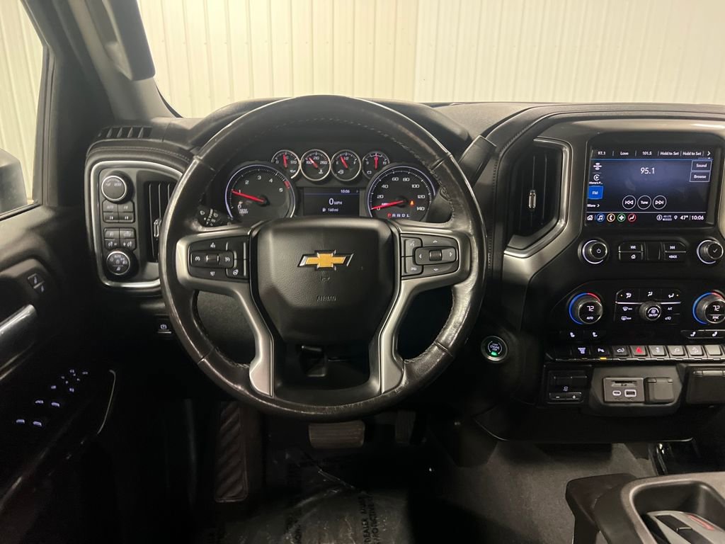 Used 2022 Chevrolet Silverado 3500 LT w/ Convenience Package image 17