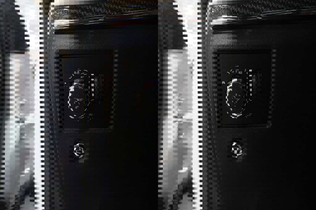 Used 2018 Jeep Grand Cherokee SRT w/ Trailer Tow Group IV image 37