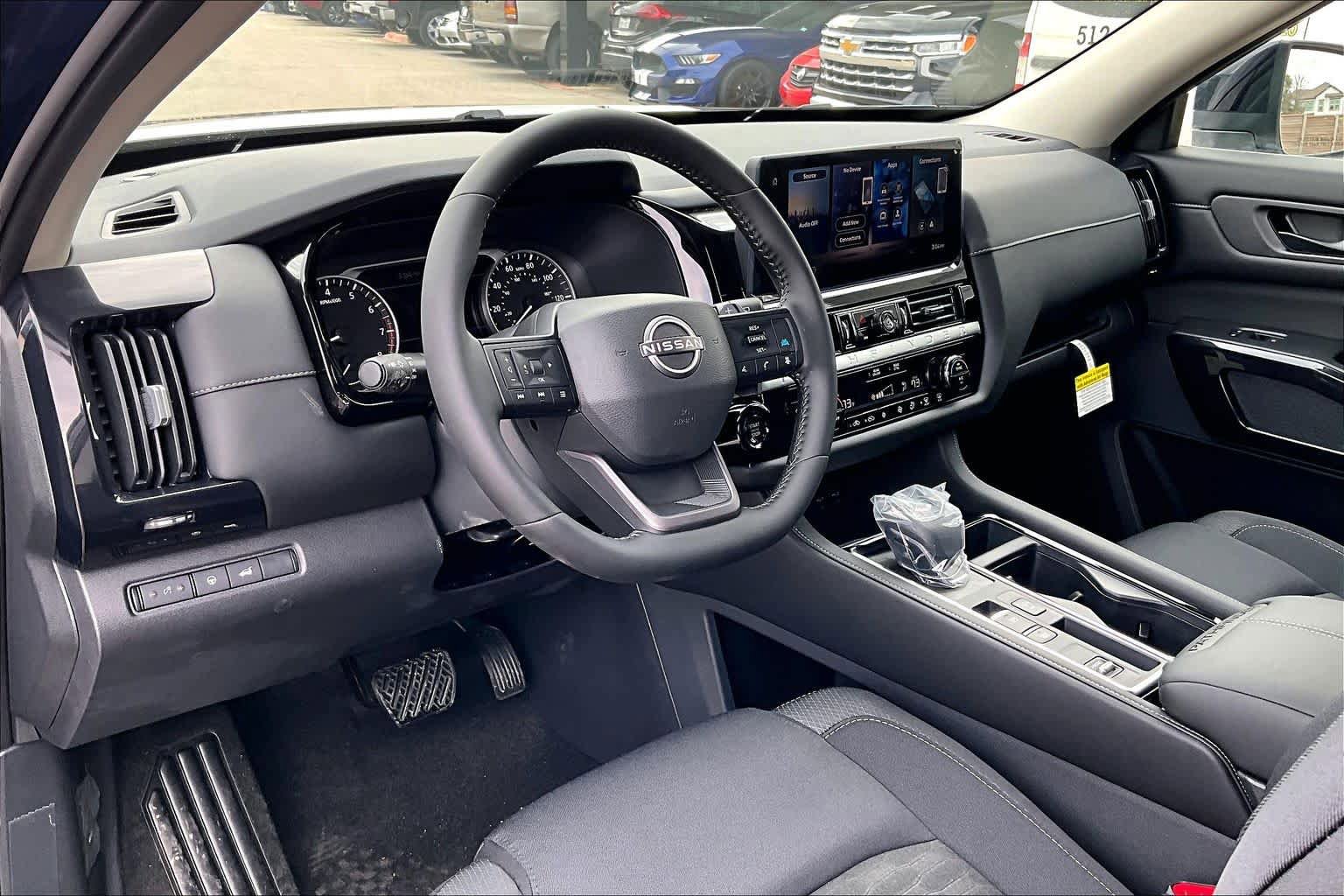 New 2026 Nissan Pathfinder SV image 10