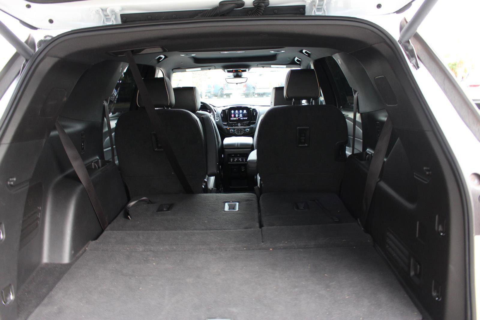 Used 2023 Chevrolet Traverse Premier w/ Redline Edition image 35