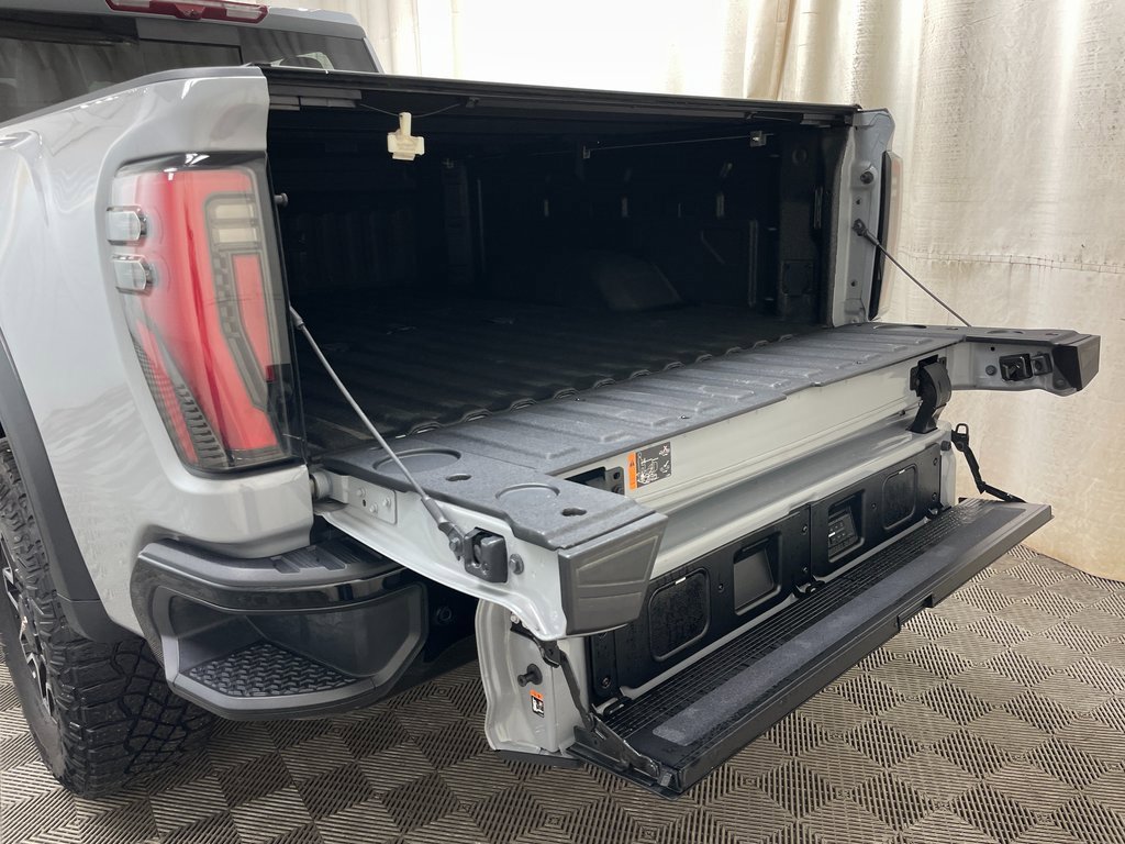Used 2024 GMC Sierra 2500 AT4X image 50