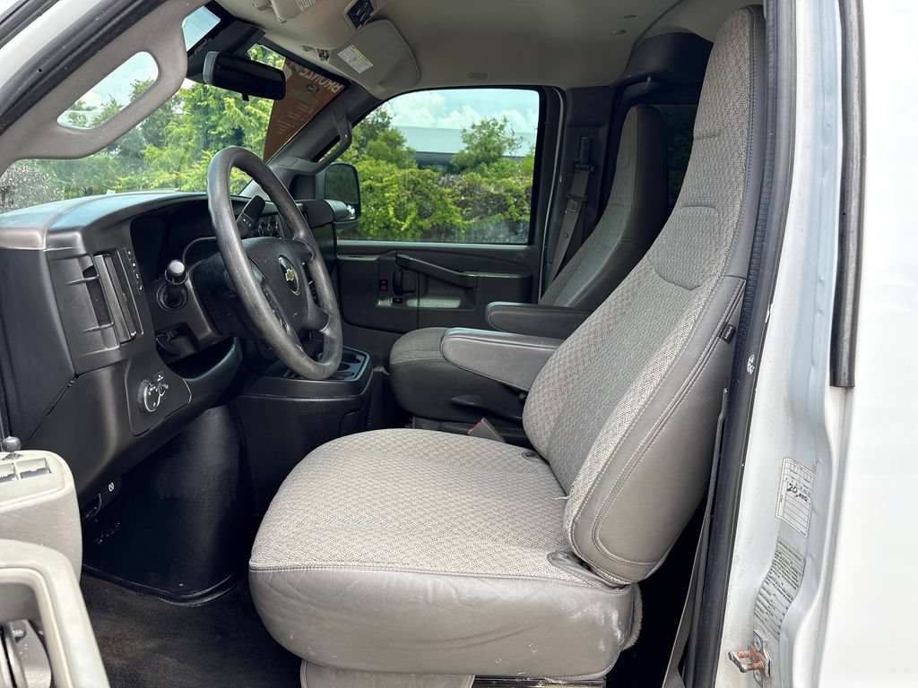 Used 2019 Chevrolet Express 3500 LT w/ LT Preferred Equipment Group RWD image 26