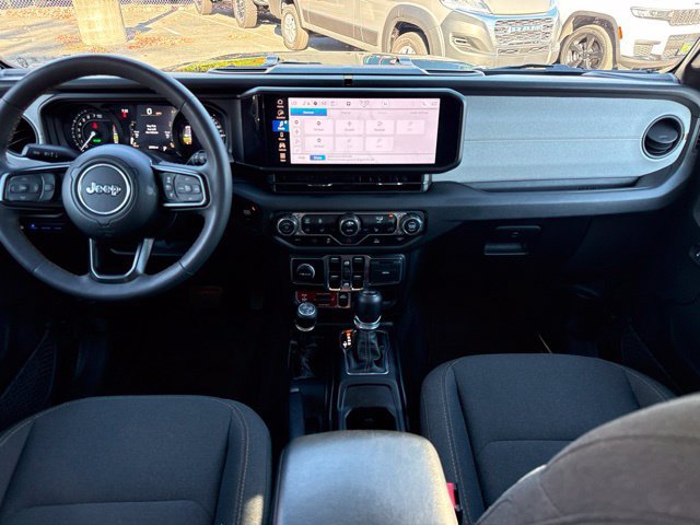 Used 2024 Jeep Wrangler Unlimited AWD/4WD image 5