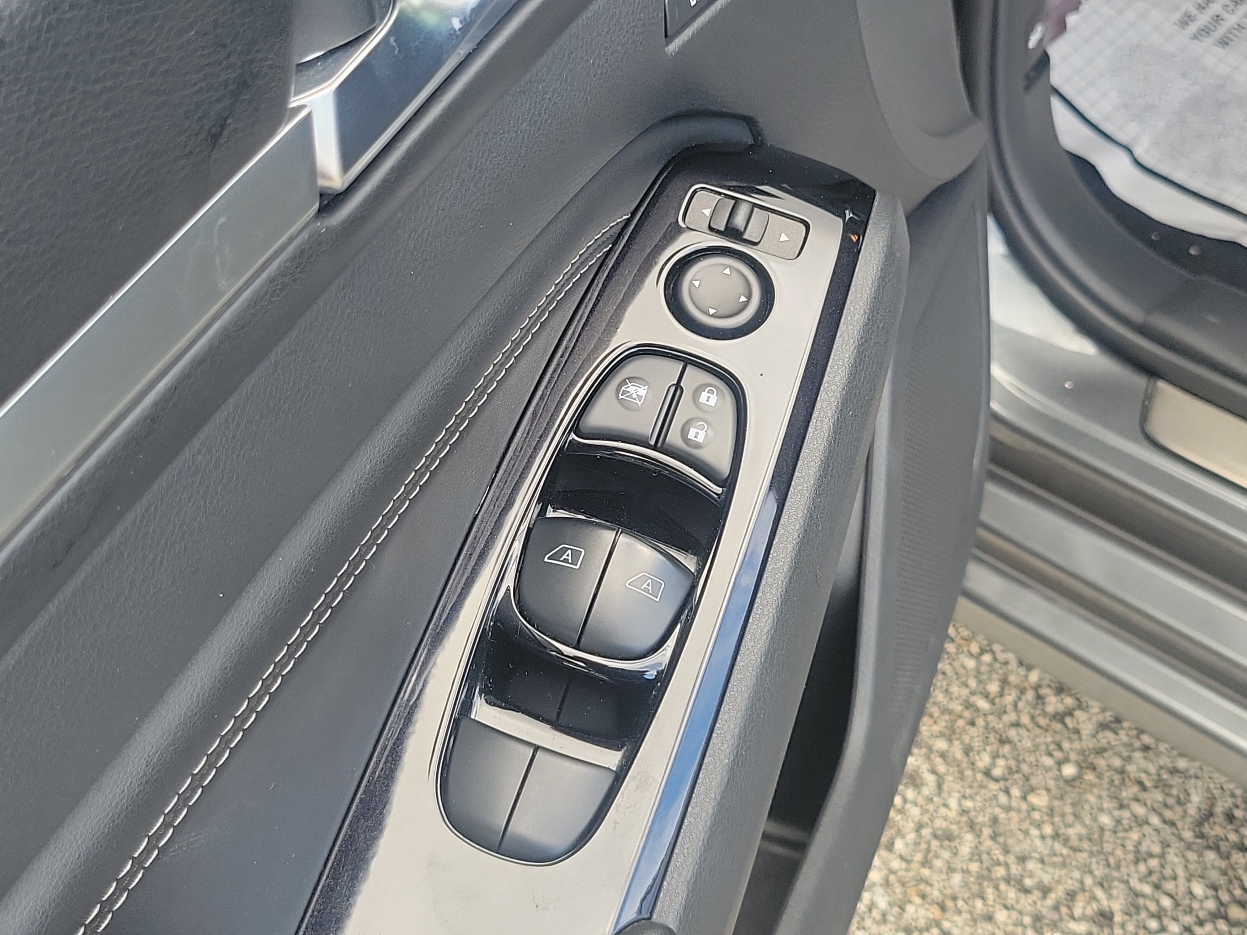Used 2020 Nissan Altima 2.5 Platinum FWD image 14