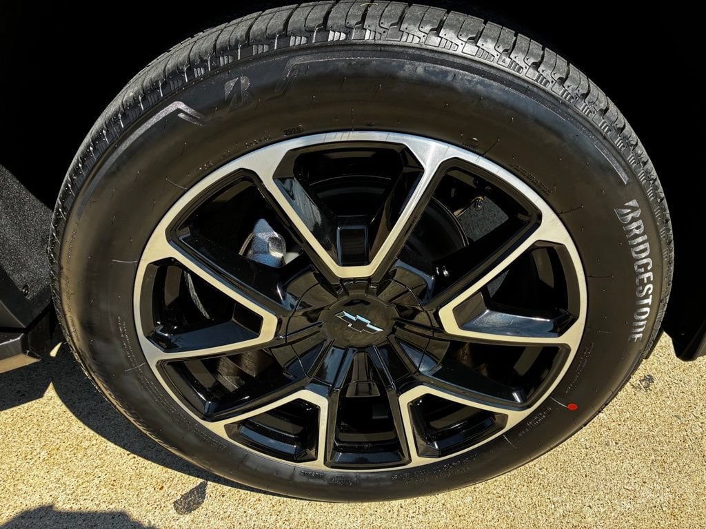 New 2026 Chevrolet Suburban RST w/ Comfort Package RWD image 3