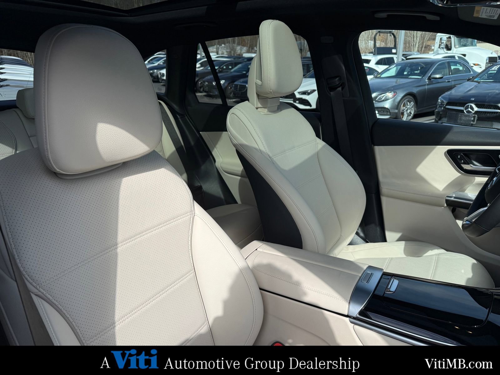 Certified 2025 Mercedes-Benz GLC 300 4MATIC image 30