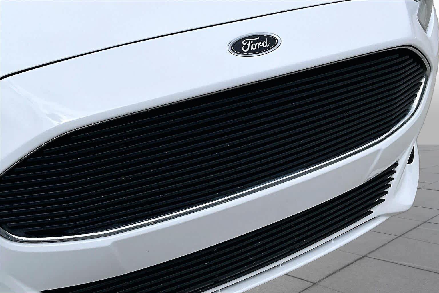 Used 2016 Ford Fusion Titanium FWD image 26