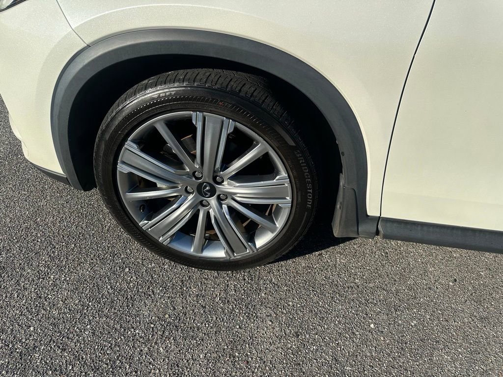 Used 2022 INFINITI QX50 Sensory image 11