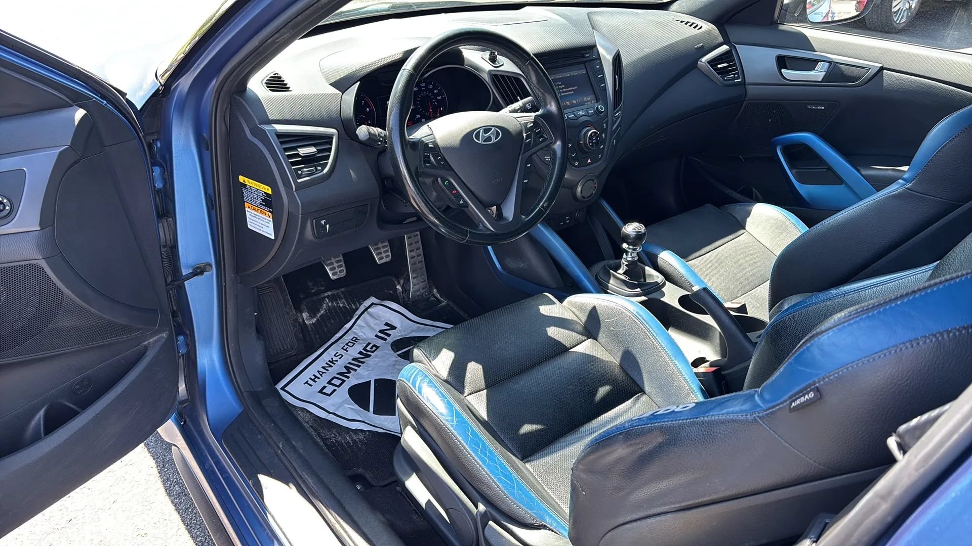 Used 2016 Hyundai Veloster Rally Edition FWD image 10