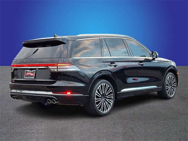 Used 2022 Lincoln Aviator Black Label w/ Class IV Trailer Tow Package image 4