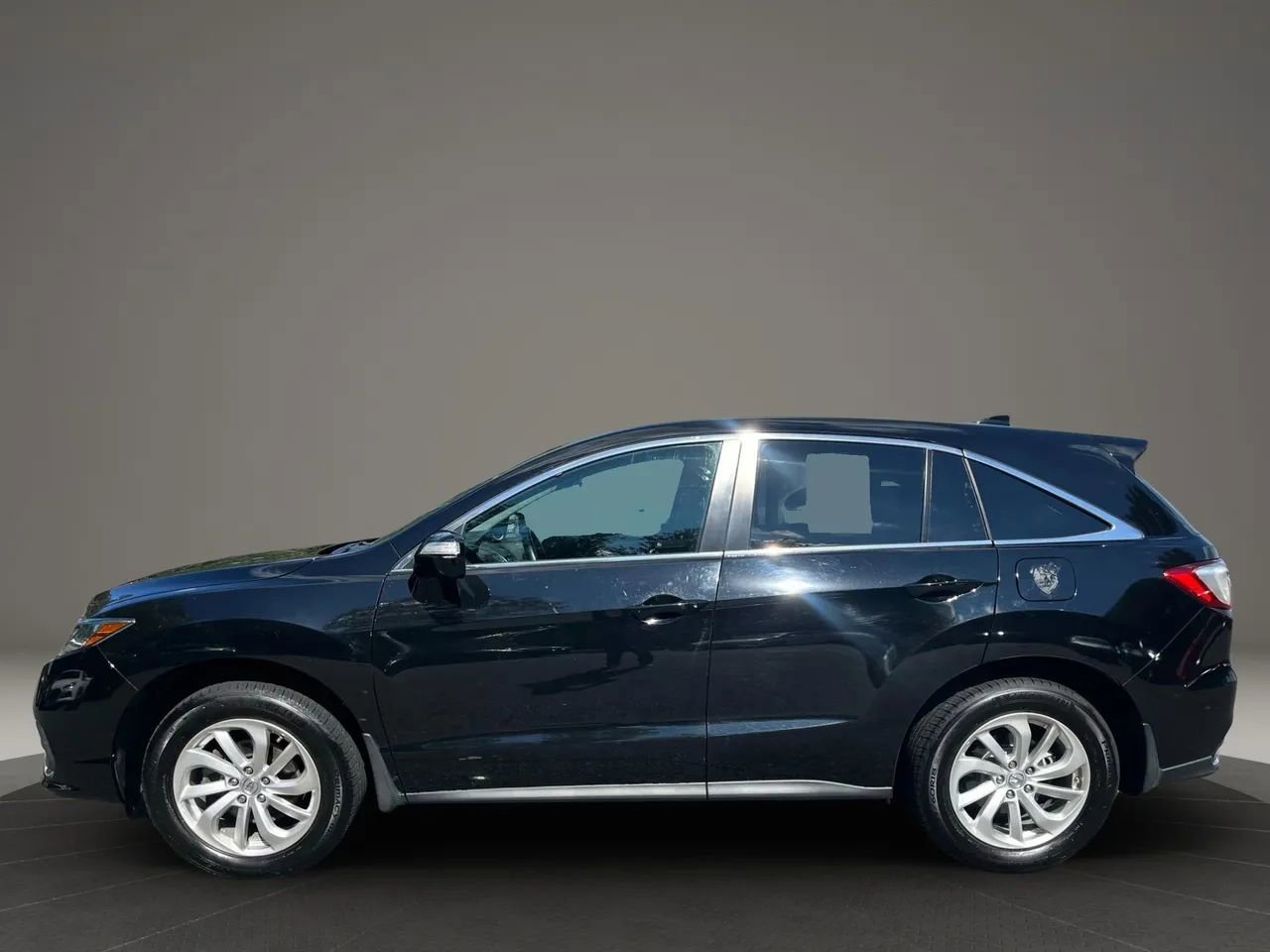 Used 2016 Acura RDX AWD image 8