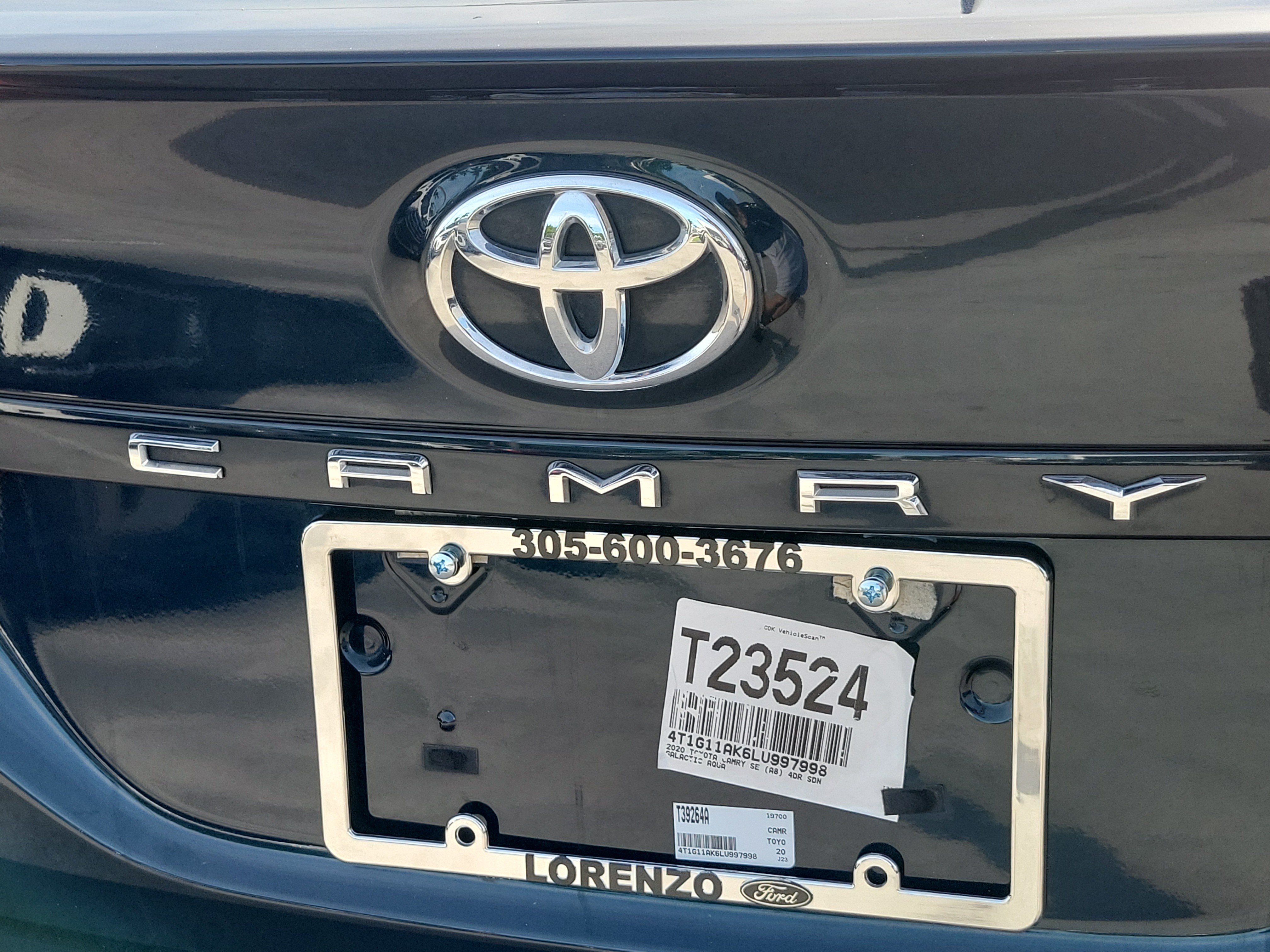 Used 2020 Toyota Camry SE FWD image 29