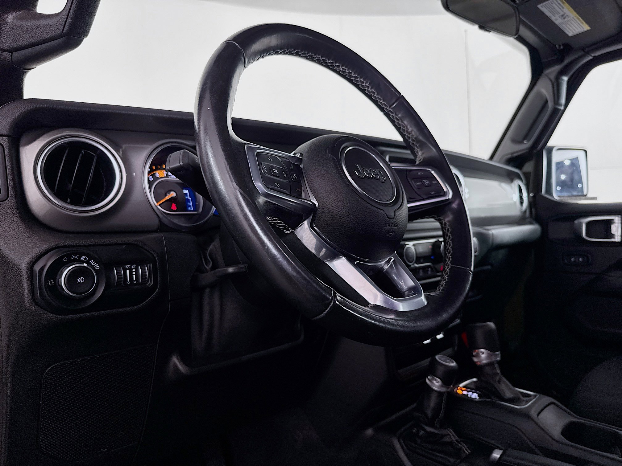 Used 2021 Jeep Wrangler Unlimited Sahara image 22