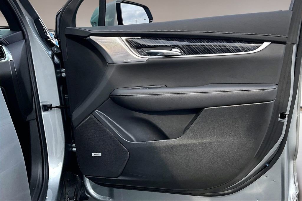 Certified 2025 Cadillac XT6 Premium Luxury AWD/4WD image 19