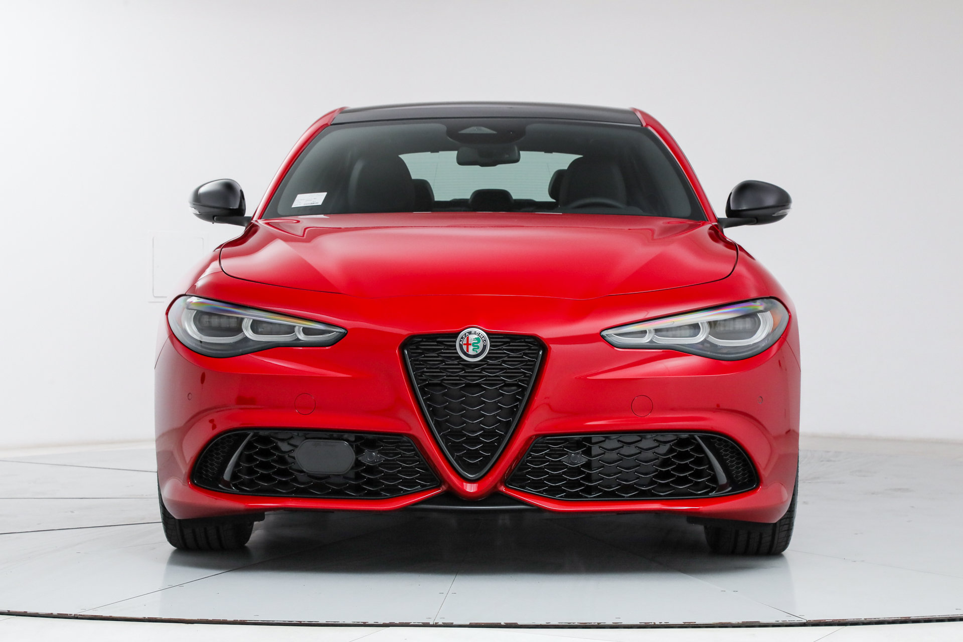 New 2026 Alfa Romeo Giulia w/ Driving Assist Package RWD image 8