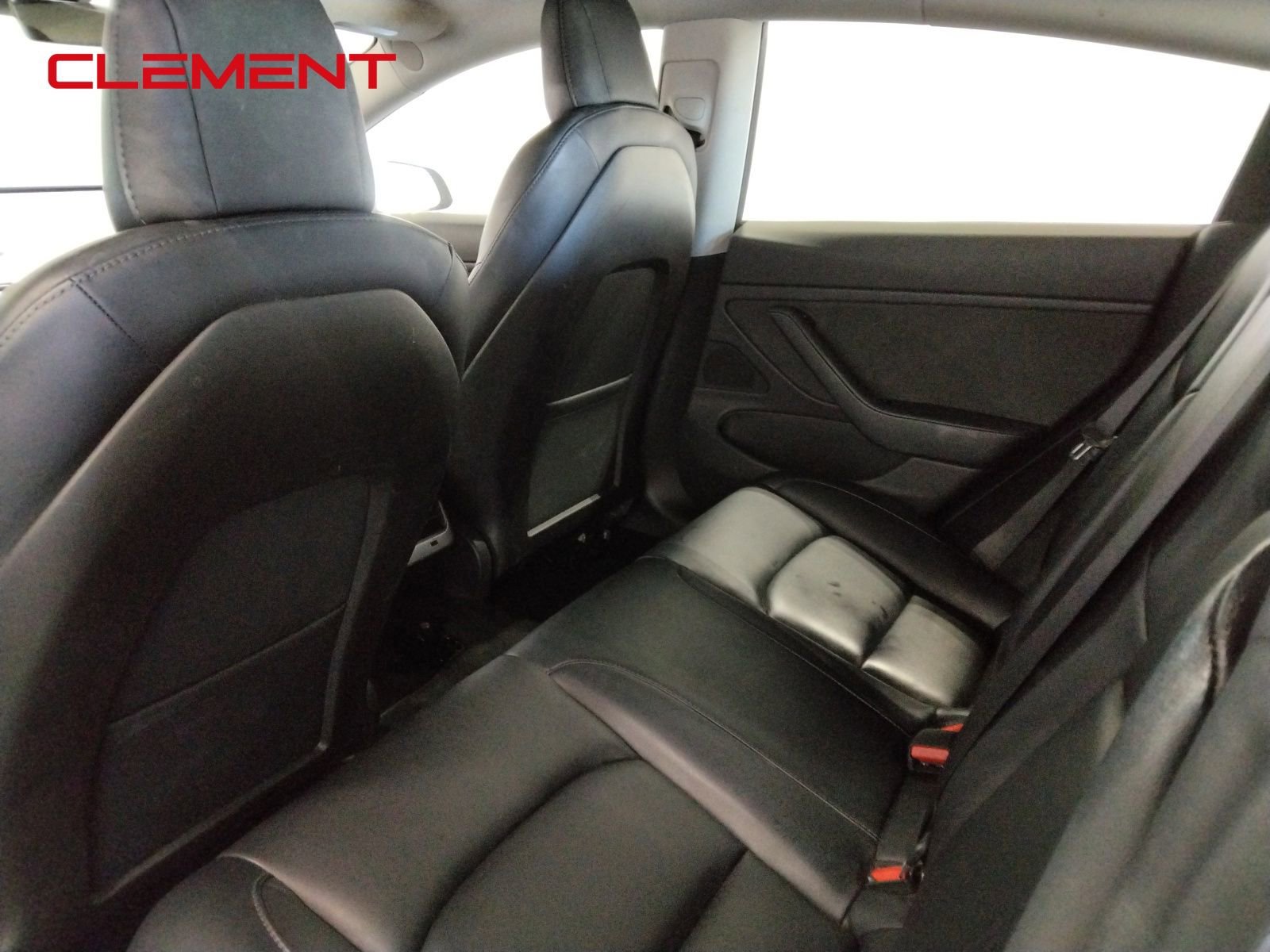 Used 2019 Tesla Model 3 Standard Range image 27