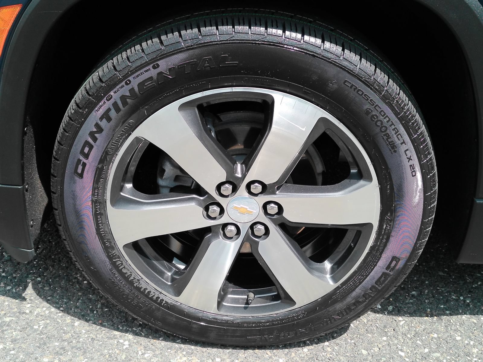 Certified 2023 Chevrolet Traverse LT w/ LT Premium Package AWD/4WD image 31
