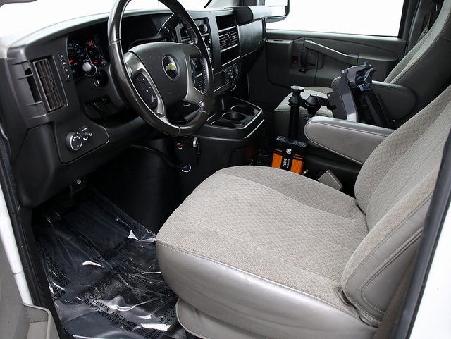 Used 2019 Chevrolet Express 3500 Work Van w/ Driver Convenience Package image 10