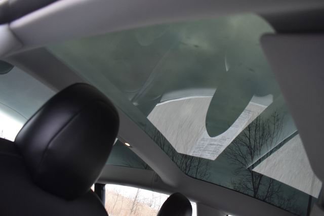 Used 2018 Tesla Model 3 Long Range image 15